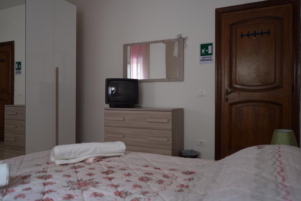 Dimora Del Viandante Appartamento Civitavecchia Buitenkant foto
